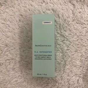 SkinCeuticals H.A. Intensifier Serum - Light Blue